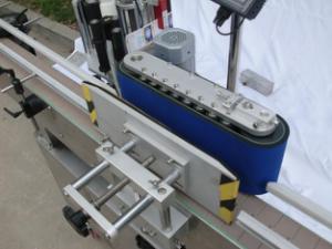 Automaatne ümmargune pudeli märgistamise masin mittekuiva liimi jaoks, puidust ümbris / ekspordipakendi märgistamise masin CE jaoks