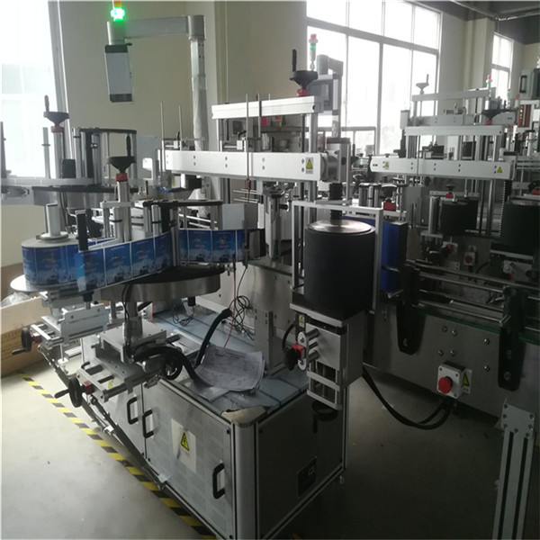 Isekleepuva kleebise sildistamise masin kleepib ühele pudelile 3 silti