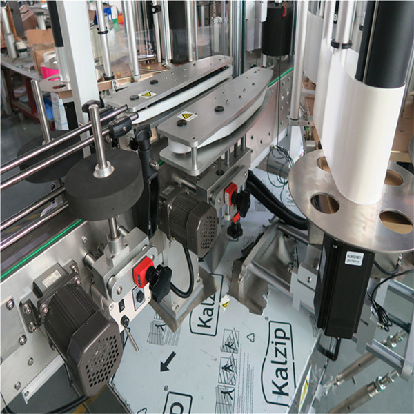 Täisautomaatne nelinurkse pudeli märgistamise masin 4000–8000 B / H võimsus