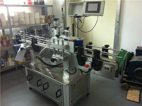 Puu- ja köögiviljamahla ümmarguse pudeli kleebise märgistamise masin joogitööstusele