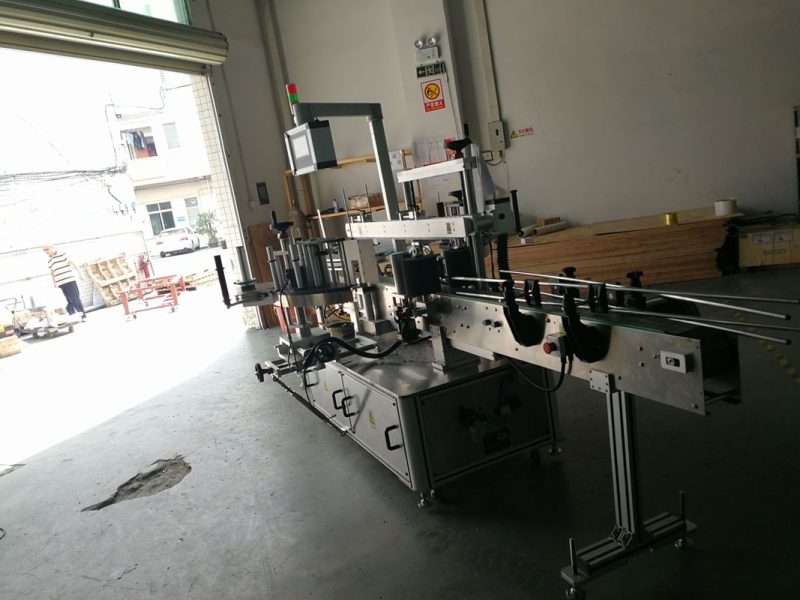 Hiina kahekordse näoga ümmarguse pudeli kleebise sildistamise masin, sildi laius 190 mm tarnija