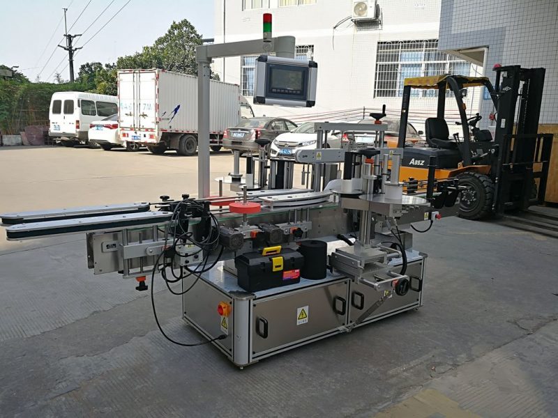 Hiina šampoonipudeli kahepoolse kleepuva märgistamise masina täisautomaatne tarnija